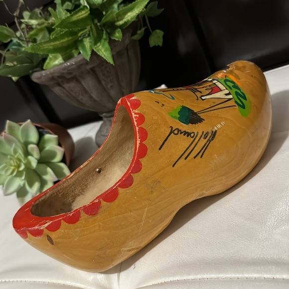 “Holland” Wooden Clog Collectible-Vintage with Wear - Picture 8 of 13